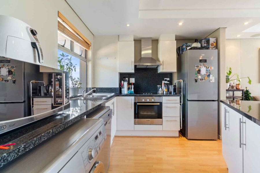 2 Bedroom Property for Sale in Sea Point Western Cape